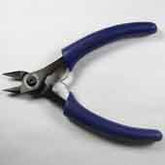 Swanstrom S520 ESD-Safe Tapered Slim Head Flush Cutter with Cushion Grip Handle, 5-13/16"
